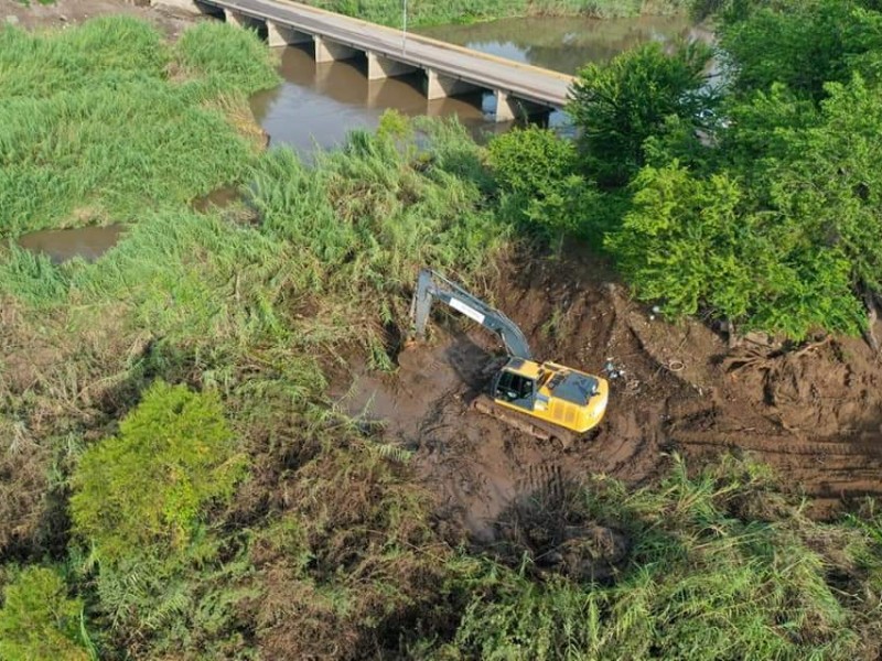 MARINA inicia trabajos de desazolve del Río Sinaloa