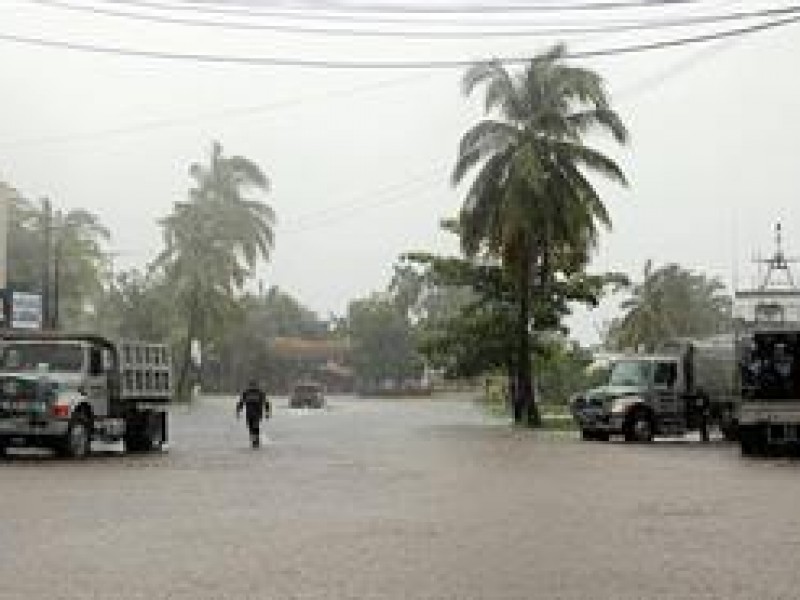 Marina recorre zonas afectadas en Nayarit