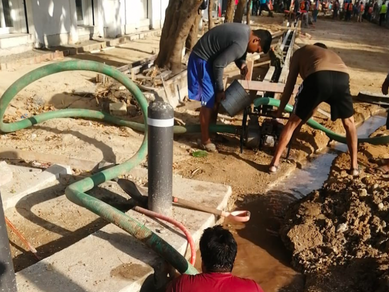 Más 40 fugas de agua potable en Juchitán