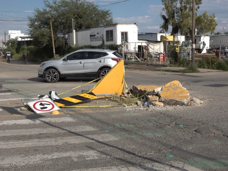 Mas de 15 días que no reparan un muro de contención derribado