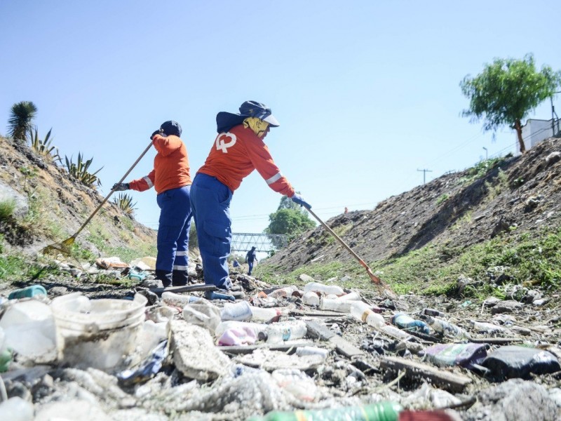 Más de 2 mil toneladas de residuos en drenes queretanos