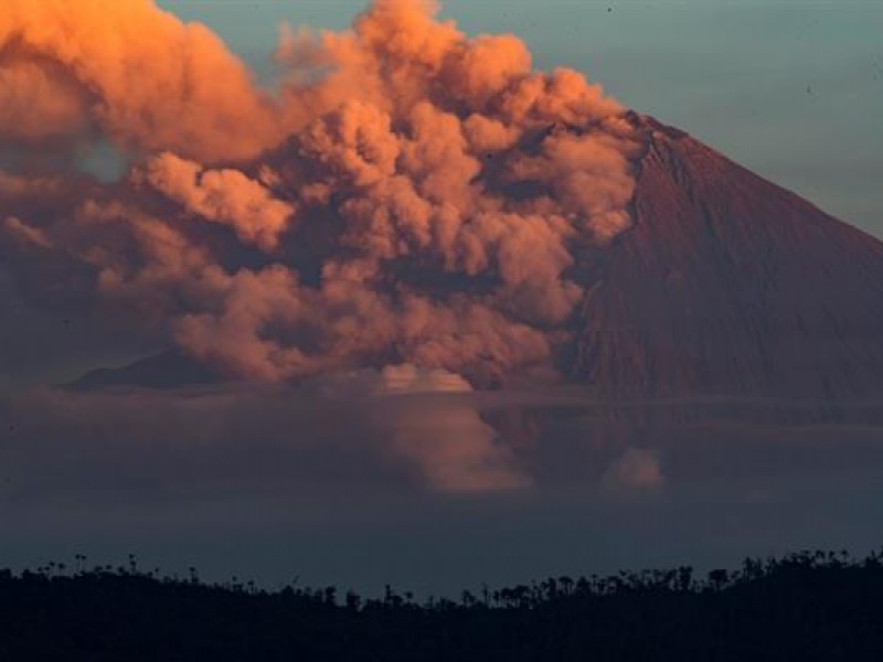 Más de 21 explosiones cada hora genera el volcán ecuatoriano Sangay