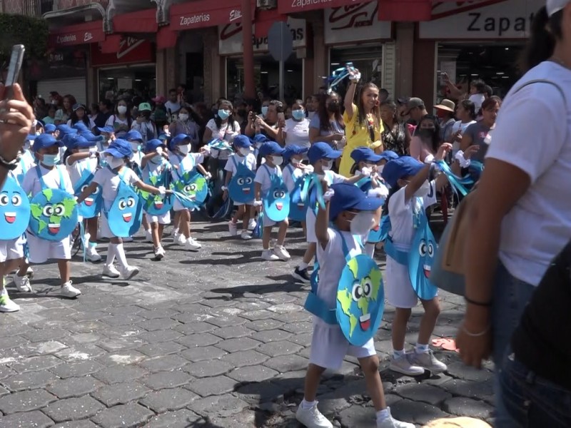 Más de 2mil alumnos dan la bienvenida a 