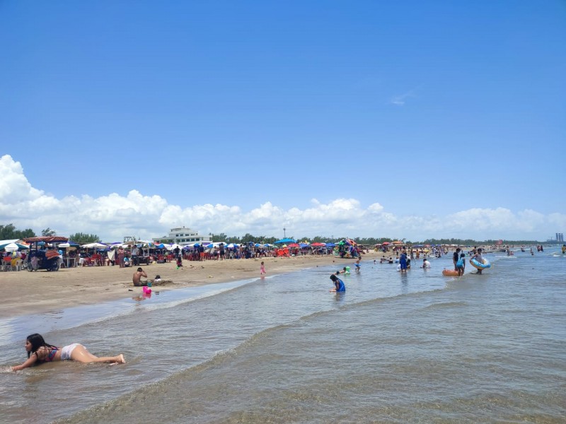 Más de 3 mil visitantes en las playas de Tuxpan