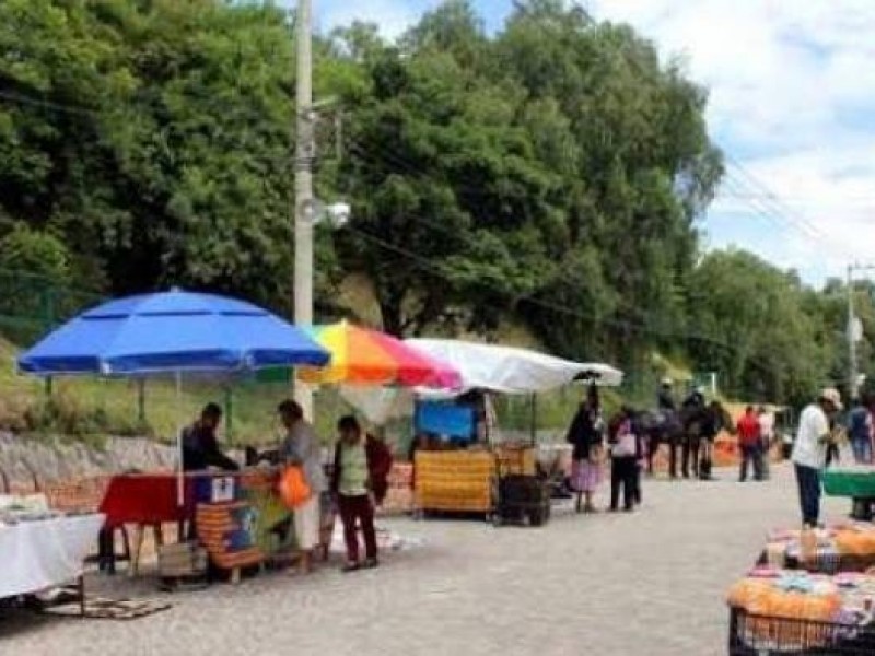 Más de 300 ambulantes de instalan en San Andrés Cholula