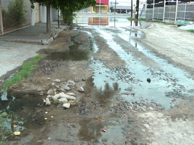 Más de 40% del agua se desperdicia  en fugas