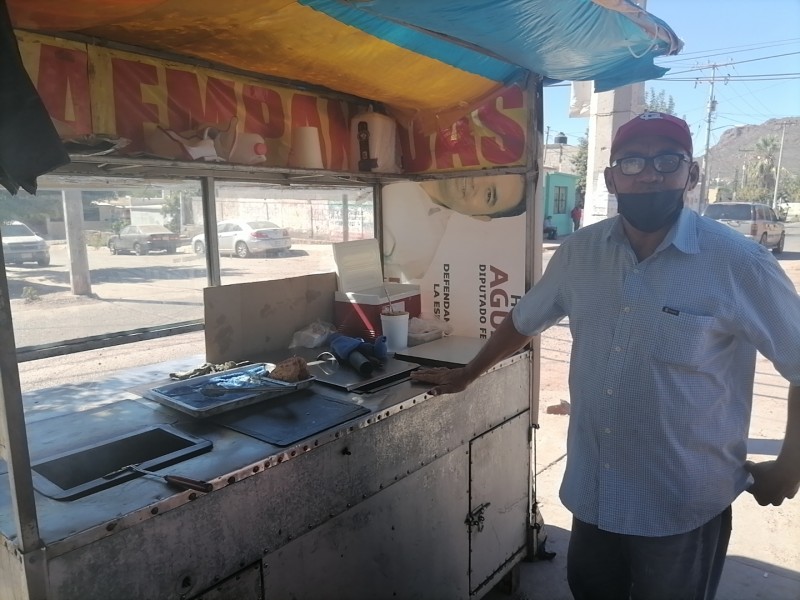 Mas de 8 años vendiendo empanadas: Don Lalo