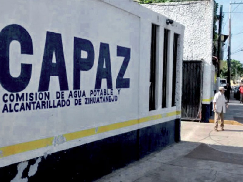 Más de 8 mil personas no pagan agua en Zihuatanejo