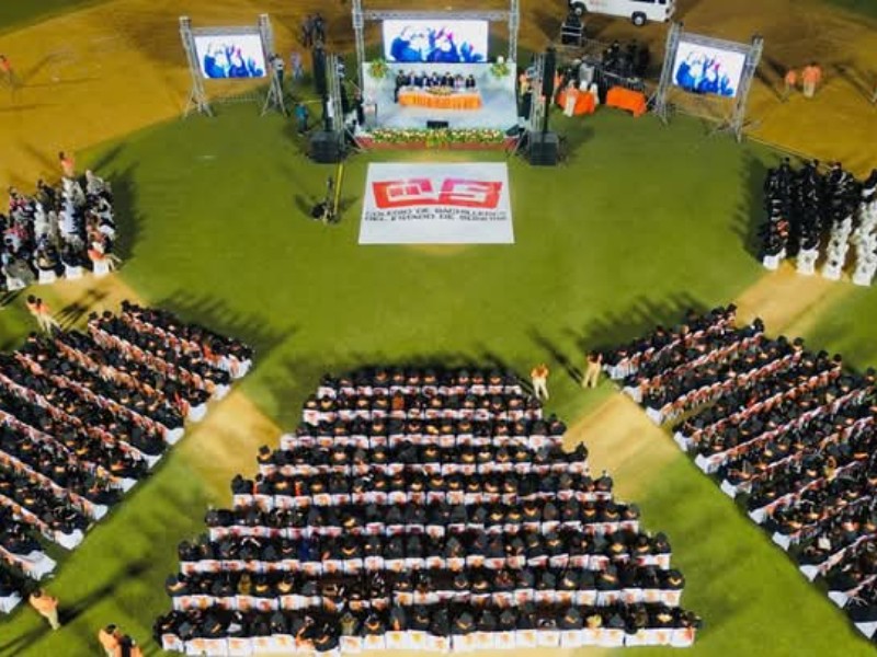 Más de 8,500 Estudiantes del Cobach Celebran su Graduación