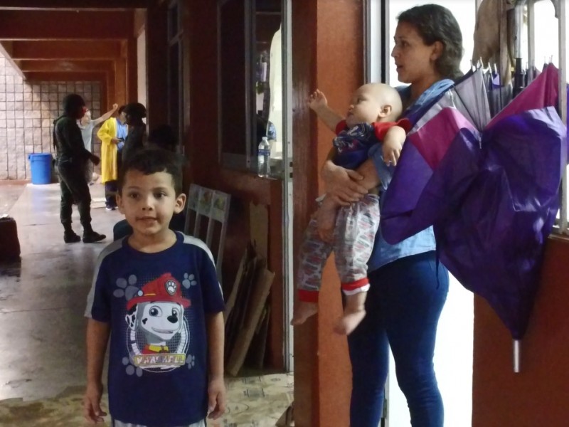 Más de dos mil personas evacuadas en Culiacán.