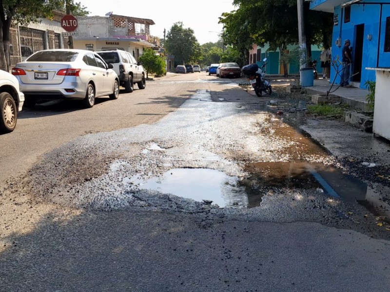 Más de dos semanas y Ciapacov no repara fuga en Aquiles Serdán