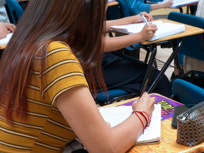 Mas de mil aspirantes se quedaron sin lugar; RECTOR UABCS