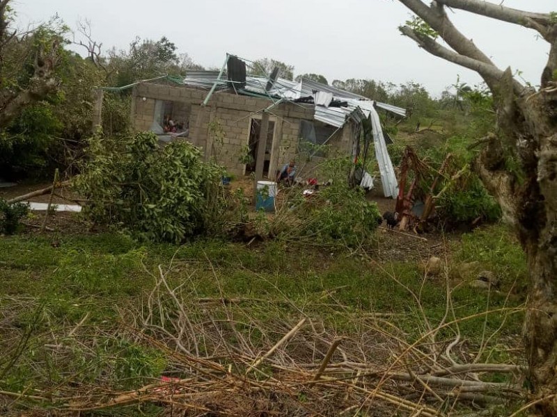 Más de mil casas destechadas en Tuxpan