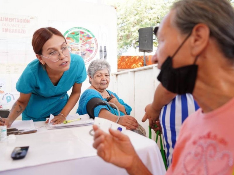 Más de mil personas se benefician de la Brigada DIF