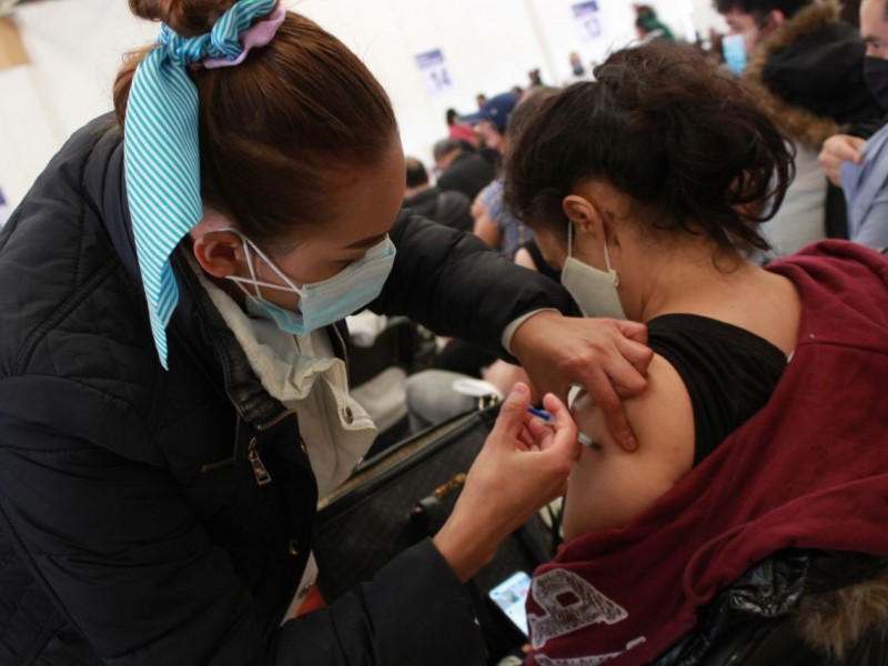 Más de nueve mil docentes vacunados en primer día