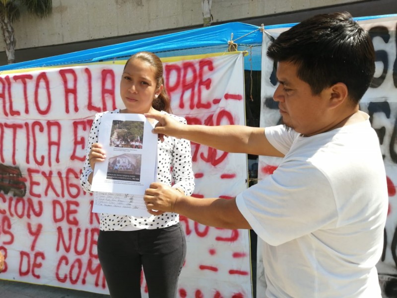 Maestros cumplen un mes en protesta sin ser atendidos