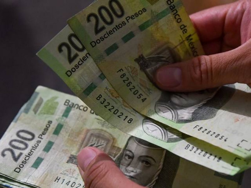 Más del 50% de trabajadores destina aguinaldo a deudas