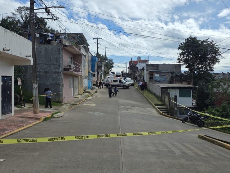 Matan a balazos a maestro dentro de su automóvil en Xalapa