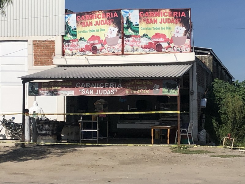 Matan a carnicero en la carretera León-Cuerámaro