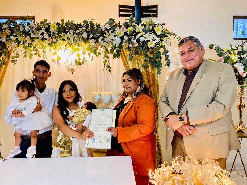 Matrimonios colectivos se realizan en Empalme, brindándole certeza jurídica a 33 familias