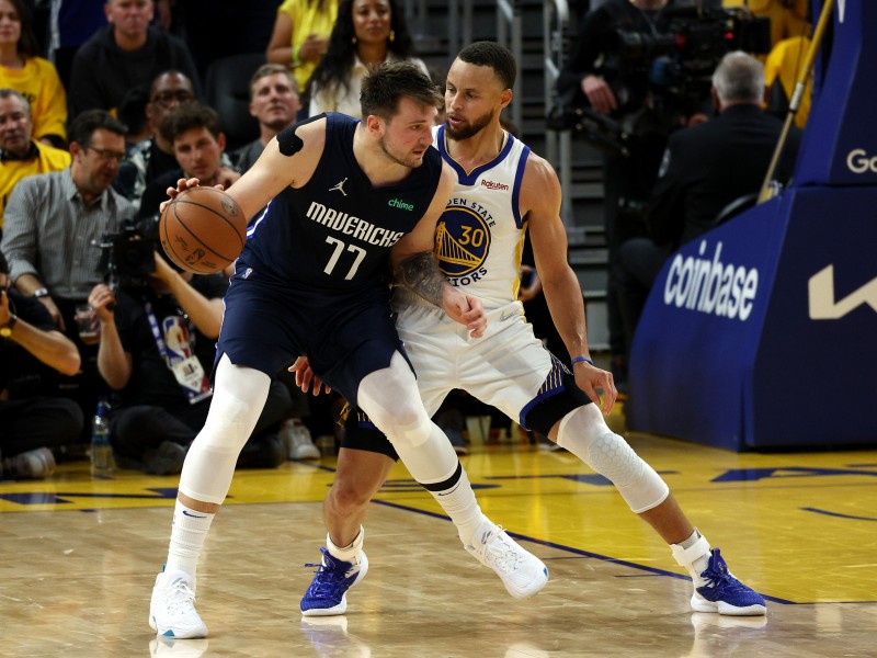 Mavericks dejó ir la ventaja y Warriors se pone 2-0