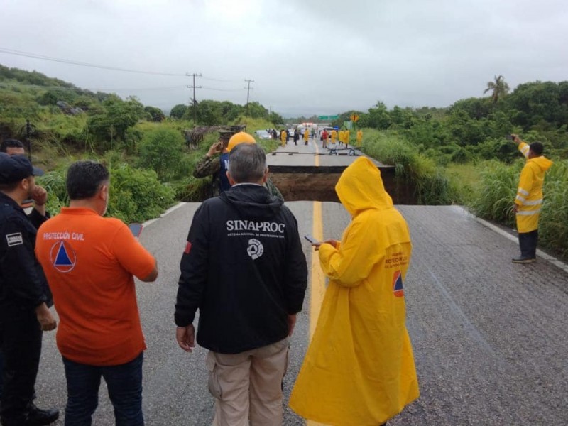 “Max” ha ocasionado dos muertos, cortes carreteros y viviendas inundadas