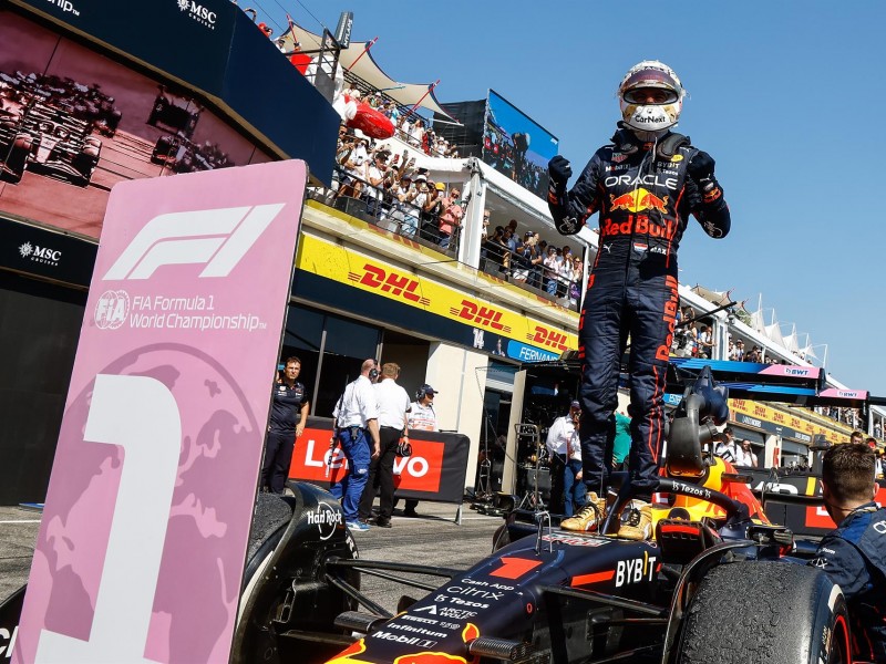 Max Verstappen amplió su liderato en Fórmula 1