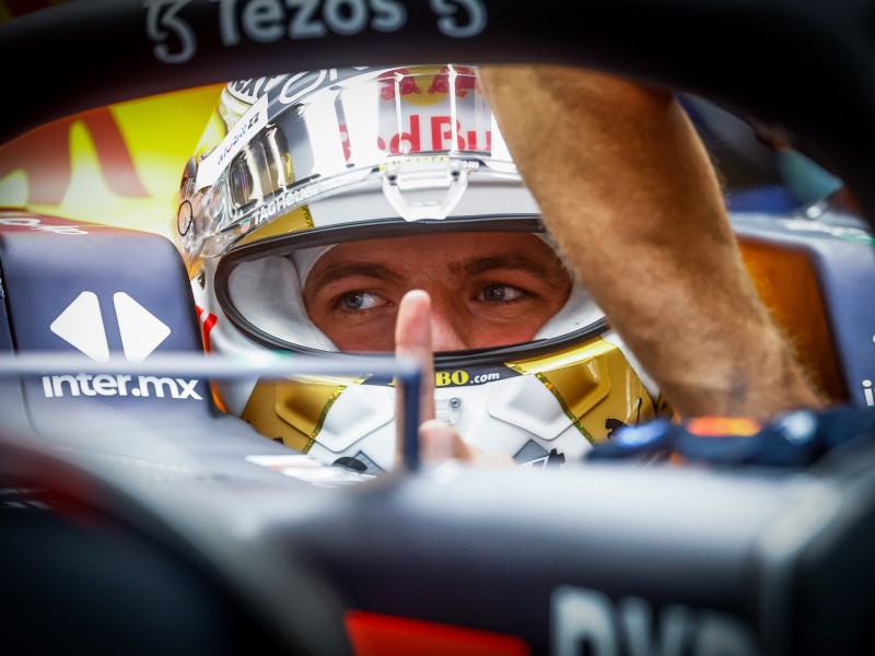 Max Verstappen lidera las prácticas en Bélgica.