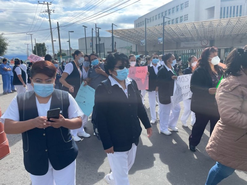 Médicos del Adolfo López Mateos reciben insumos tras manifestación
