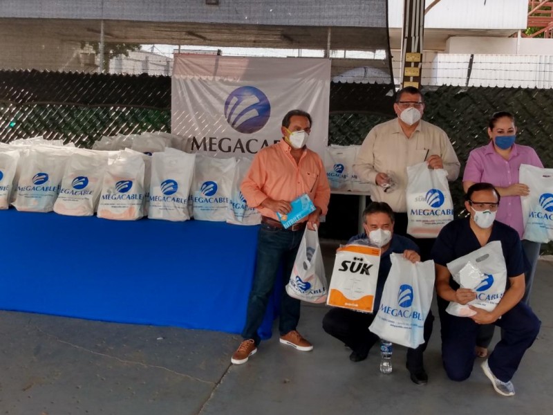 Megacable apoya al personal médico con Kits de protección