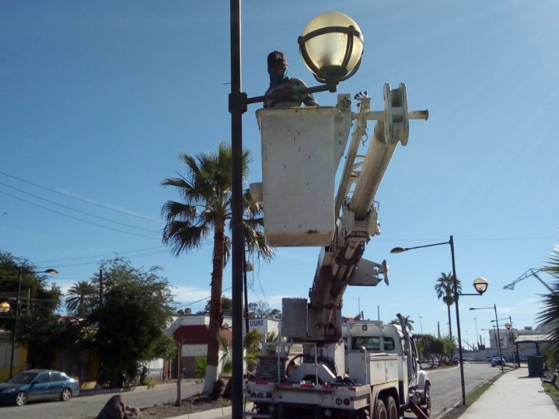 Mejoran alumbrado público en bulevar Porfirio Hernández