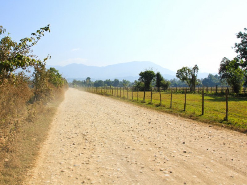 Mejoran caminos en San José