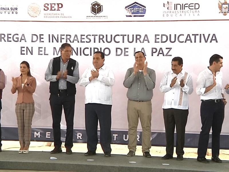 Mejoran instalaciones de escuela Bocanegra en La Paz