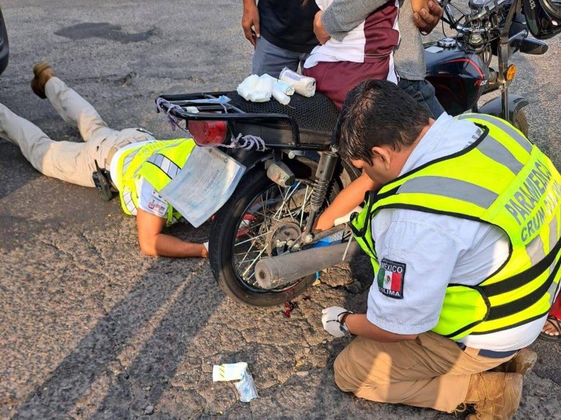 Menor lesionada al quedar atrapada su pierna en motocicleta