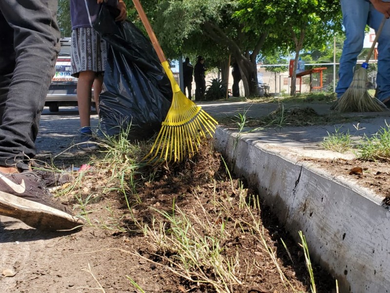 Menores infractores realizan jornada de limpieza