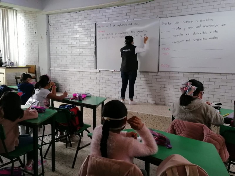 Menores que no estén estudiando podrán regresar a las aulas