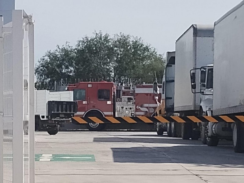 Menos de un mes duró camión de bomberos.