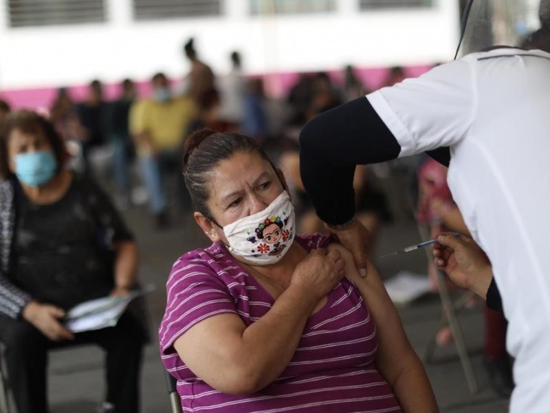 Menos del 20% de población en Latinoamérica ha sido vacunada