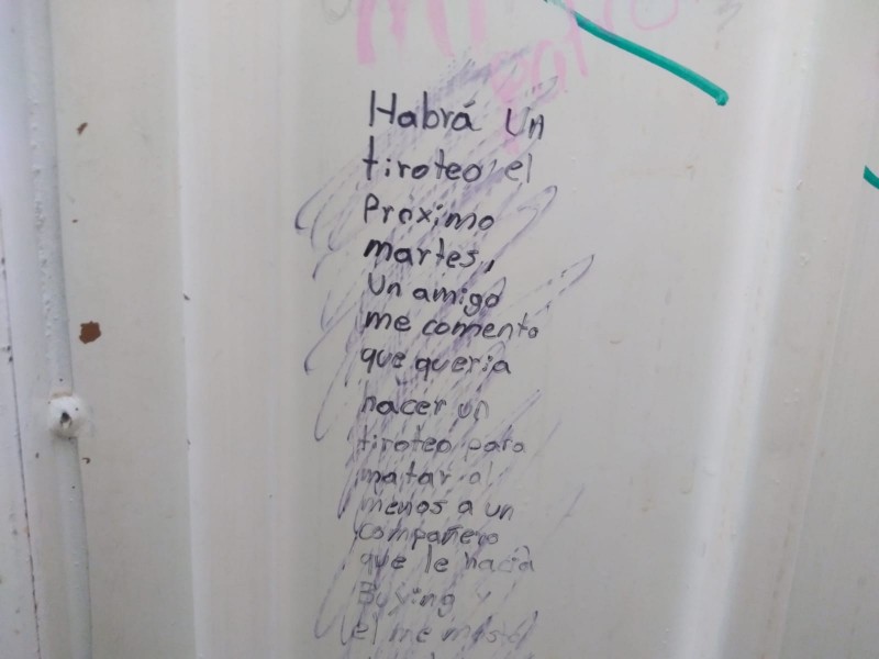 Mensaje posible tiroteo alerta a directivos del CBTIS 205