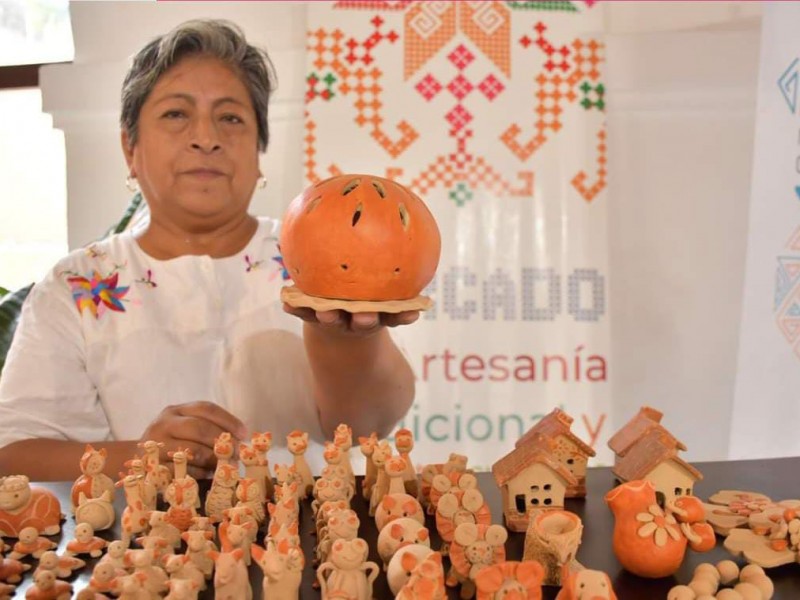 Mercadito de artesanías con productores de Tlaxcala en Atarazanas