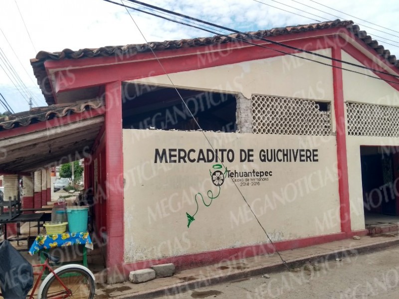 Mercadito de Guichivere sin reparación por sismos