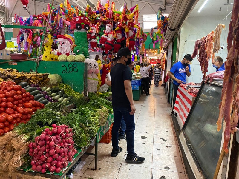 Mercados tienen todo para fiestas decembrinas