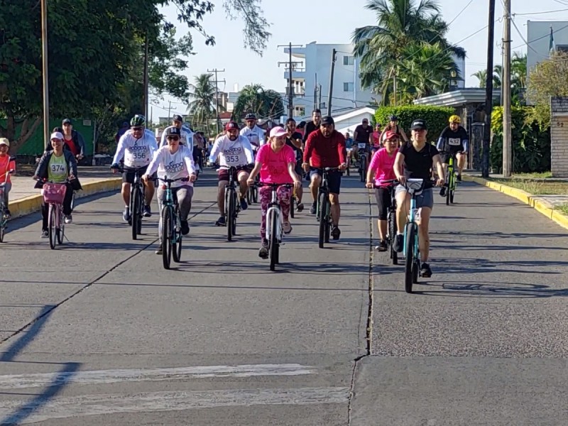 “Mes Rosa” inicia con rodada a beneficio de mujeres tuxpeñas