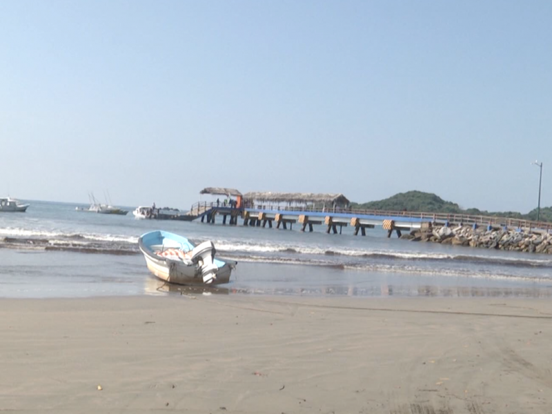 Meseros piden agentes salvavidas en playa Linda