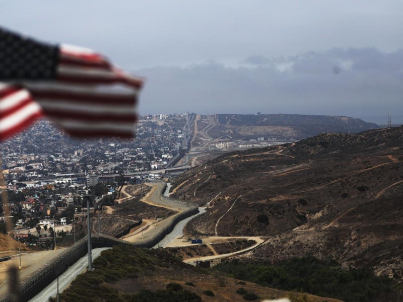 Mexicanos buscan vacunas  para ingresar a Estados Unidos