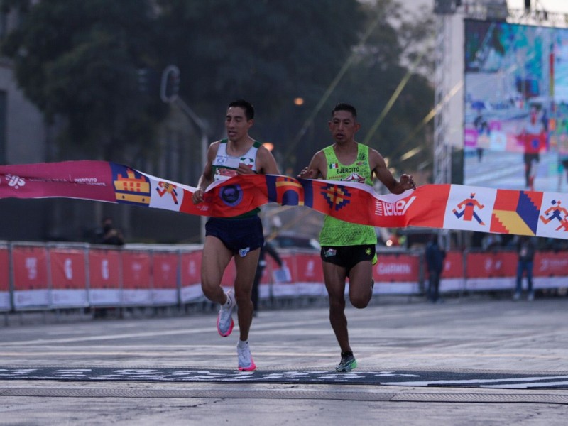 Mexicanos ganan Maratón de la CdMx 2021