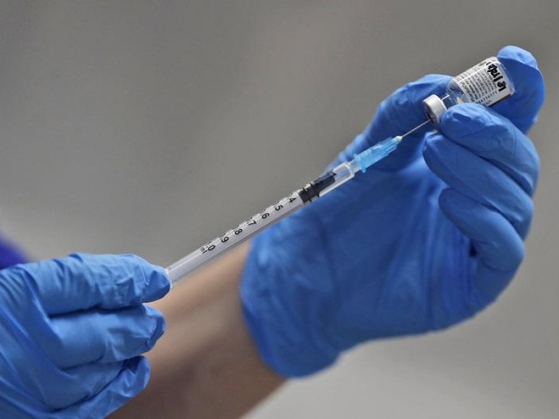 México aprueba uso de emergencia de la vacuna de Pfizer