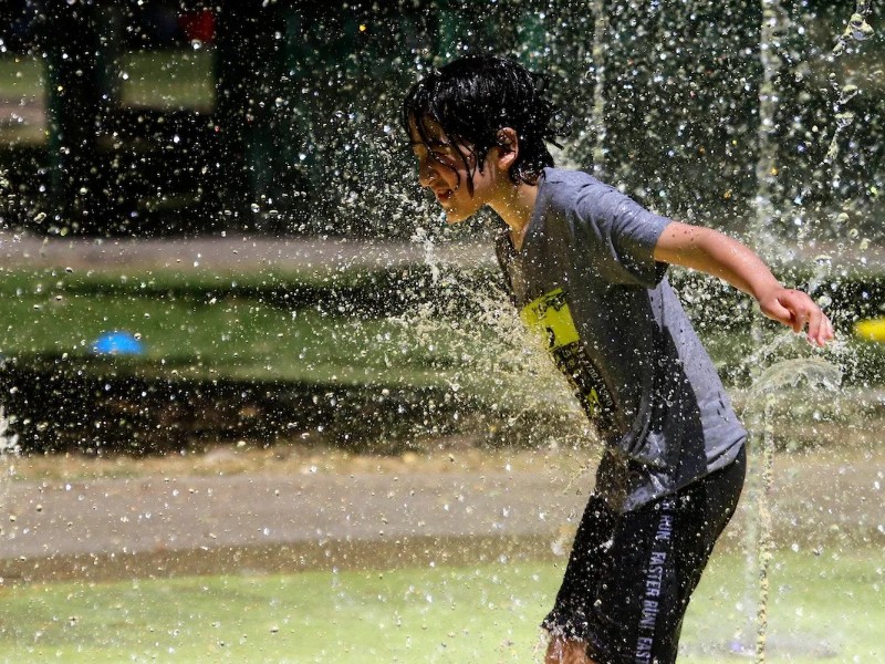 México bajo alerta por lluvias fuertes y altas temperaturas