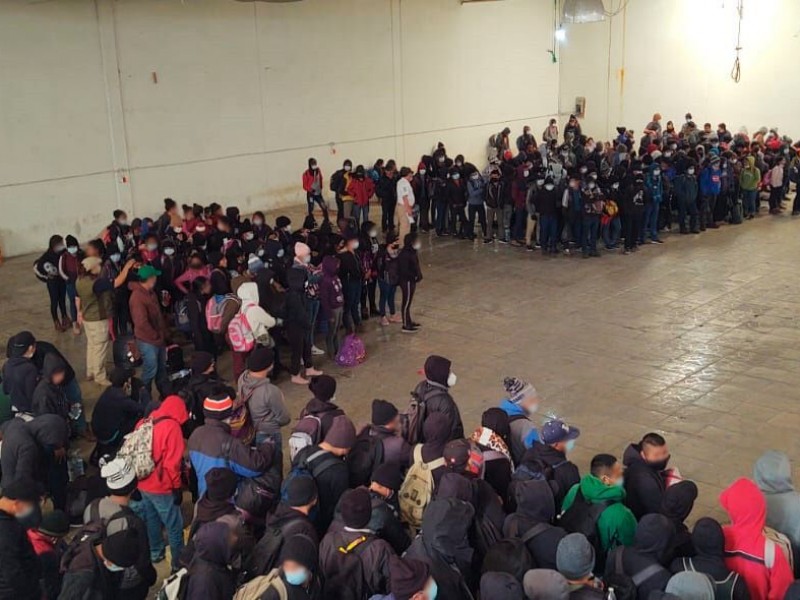 México intercepta 1.600 migrantes de 38 países por día