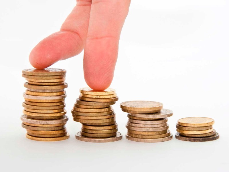 México recauda más impuestos, pero gasta menos: así van las finanzas públicas
